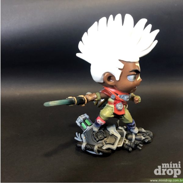 league-of-legends-boneco-ekko-miniatura