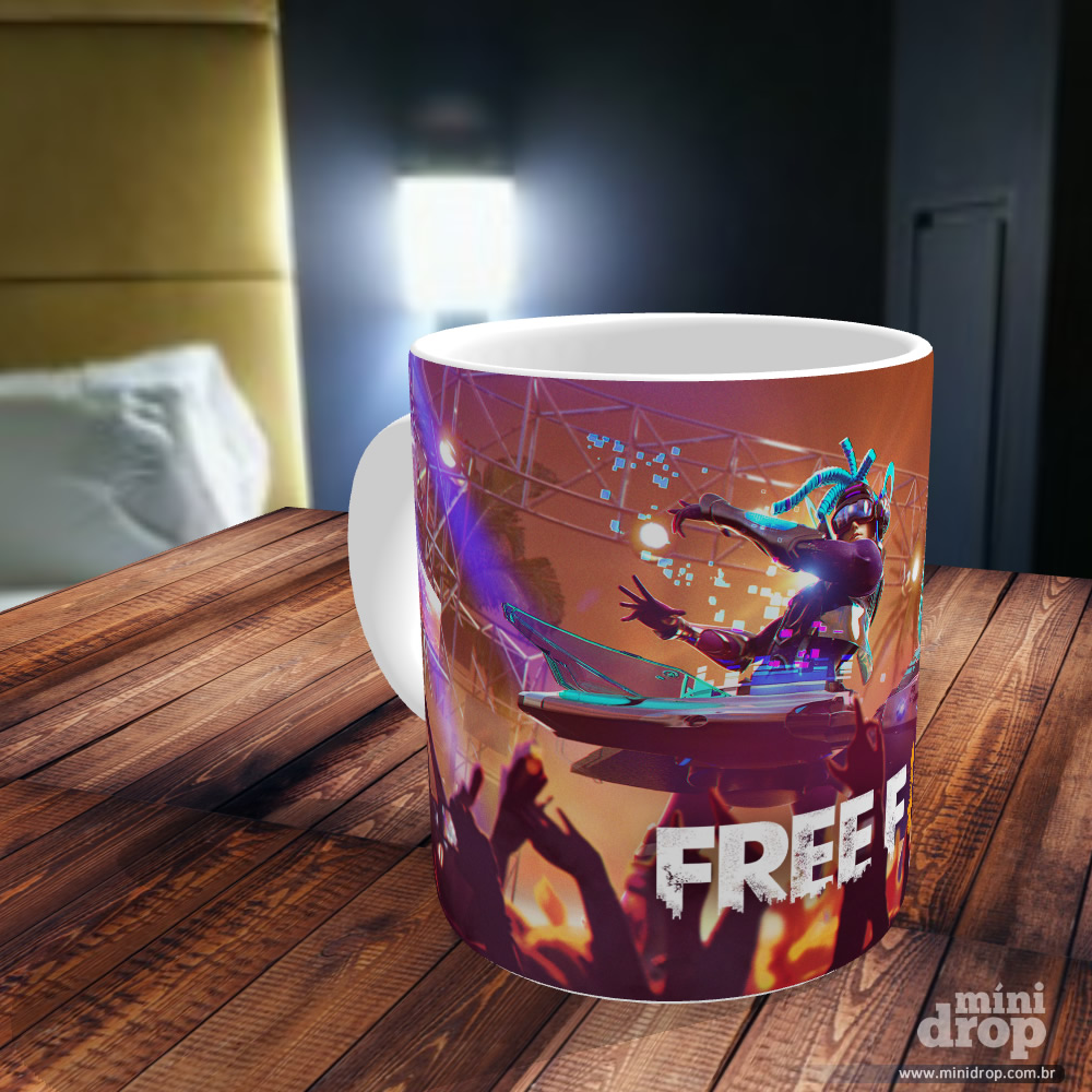 Caneca Game Free Fire com Nome Personalizado